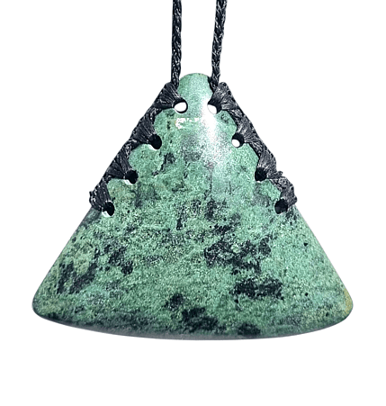  Genuine Hand Carved NZ Greenstone Pounamu Maunga Triangle Pendant