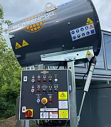 Terex J1175 Jaw Crusher crushing rock