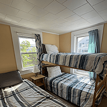 Pet-friendly hotel near Hampton Beach