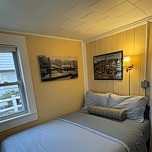 Pet-friendly hotel near Hampton Beach