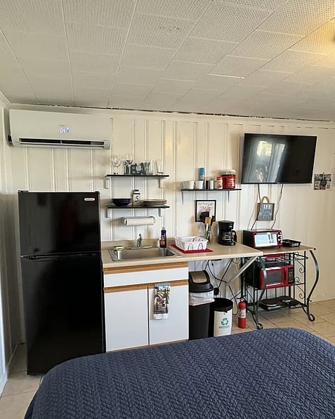 Pet-friendly hotel near Hampton Beach