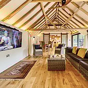 Walnut Studio - relaxing area