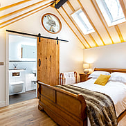 Walnut Studio - ensuite