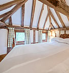 Walnut Barn - bedroom 2