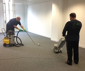 NETEJA DE MOQUETES I TRACTAMENTS TEXTILS