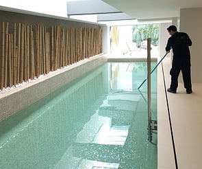 MANTENIMENT DE PISCINES I DE JARDINS