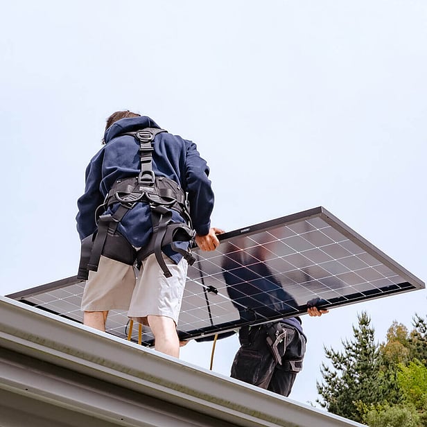 Northstar experienced team on roof installing solar panels