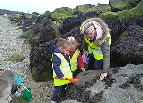 Exploring the rocks & in search of limpets!