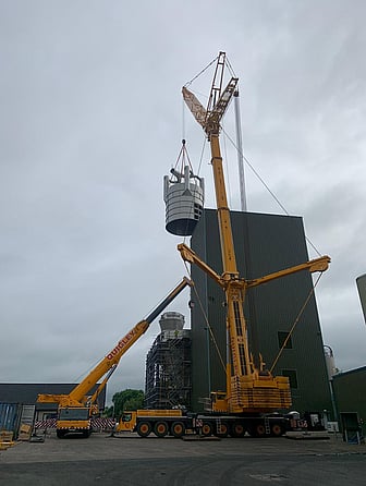 LTM1500-8.1 & LTM1230-5.1 at Strathroy Dairies