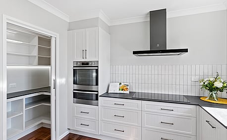 Kitchen renovation, Tintenbar