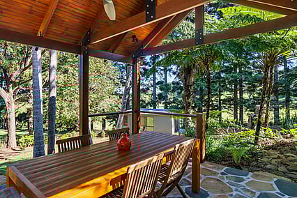 Outdoor entertaining area, Clunes