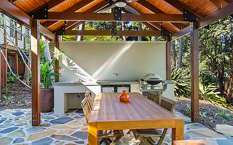 Outdoor entertaining area, Clunes