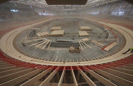 Timber humidification for velodrome track installation