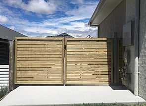 timber gate steel gate get hammered builder carpenter narellan vale campbelltown oran park cobbitty
