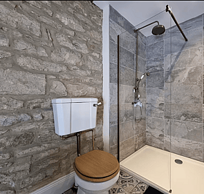 The Last Bank W/C & Shower