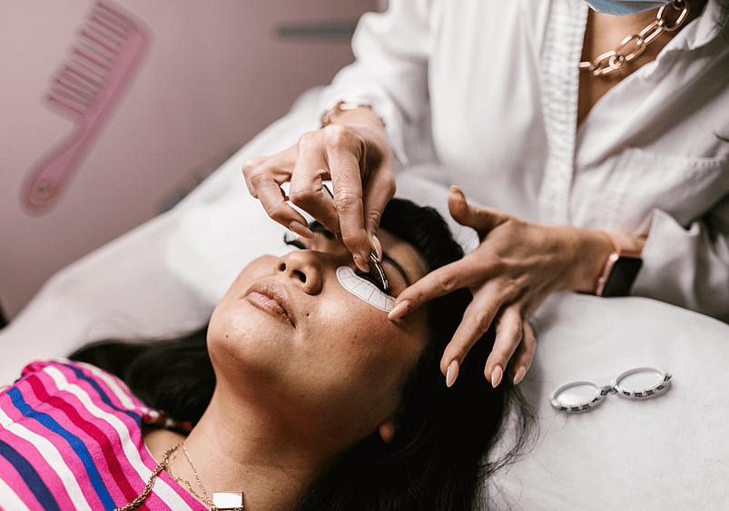 Image of lash extention application at Princess Nails Spa and Beauty