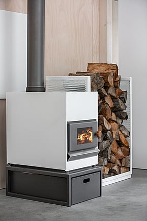 Pyro IV with Small Wood Bin