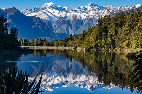 Lake Matheson Reflection 12"x18"
