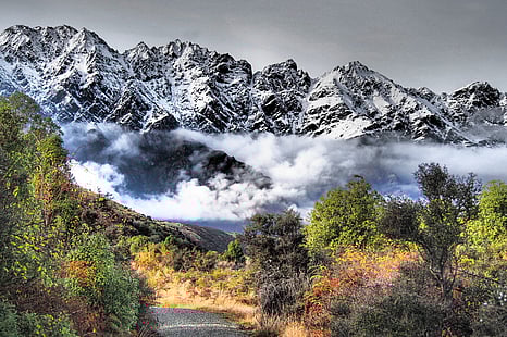 Remarkable Autumn Snow 12"x18"