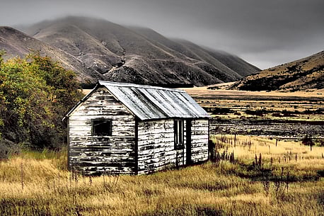Ahuriri Valley Musterers Hut 12"x18"