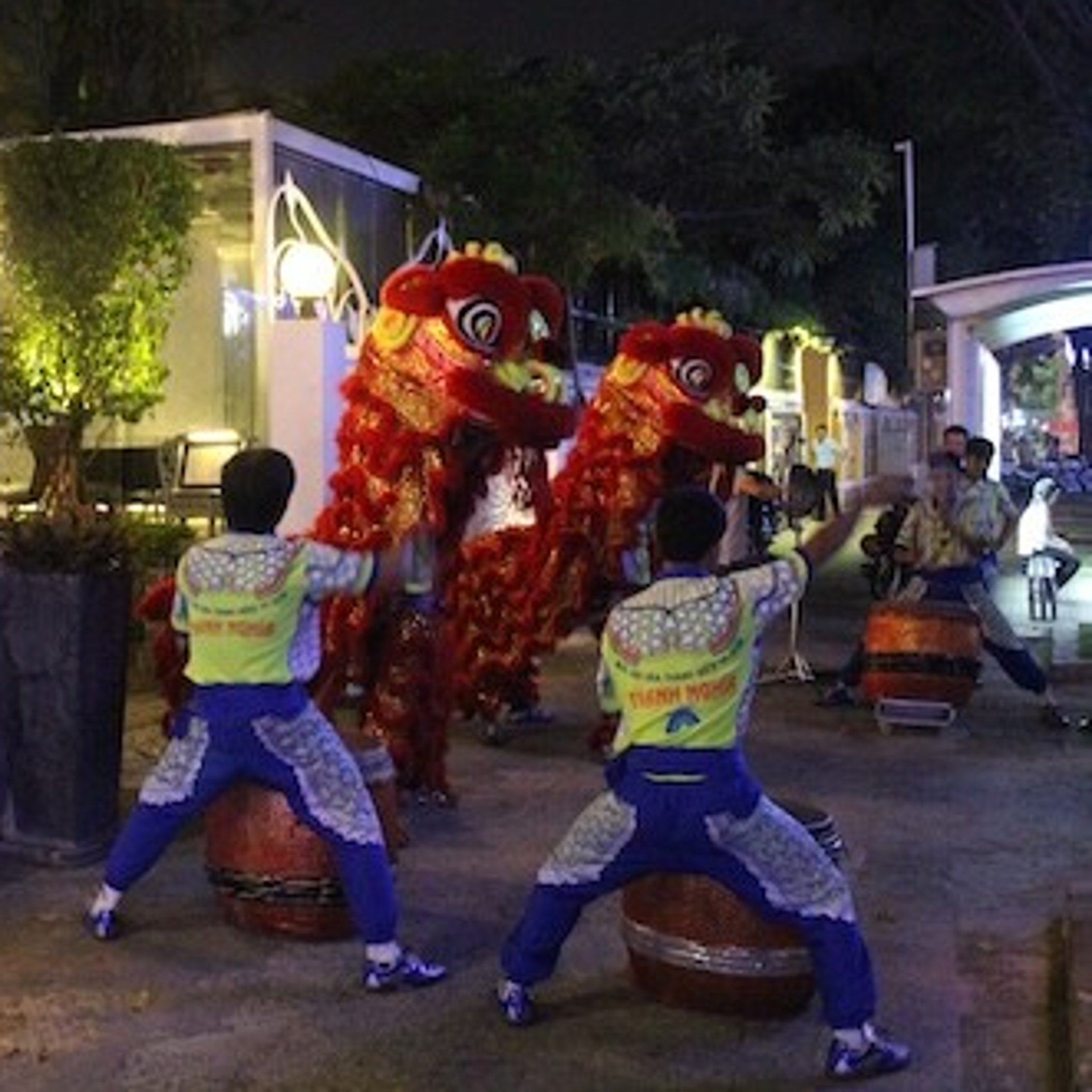 A street performance at a destination event designed and planned by Little Big Events.