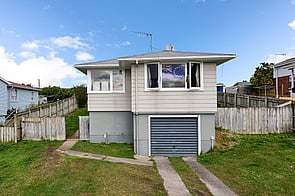 SOLD - 13 McIntosh St, Chartwell$485,000