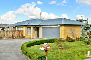 SOLD - 52 Catalina Dr, Melville$530,000