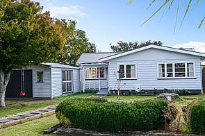 SOLD - 9 Bettina Rd, Fairfield$561,000