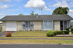 SOLD - 72 Winstone Ave, Chartwell$537,000