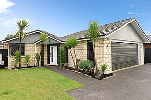 SOLD - 52 Waiwherowhero Dr, St Andrews$765,000