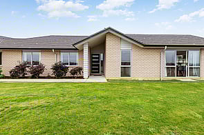 SOLD - 33 Sylvester Cres, Flagstaff$1,020,000