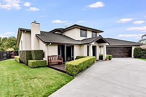 SOLD - 9 Milbrook Pl, Chartwell$1,340,000