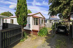 SOLD - 24a Pollen Cres, Melville$397,500