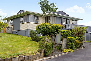 SOLD - 10 Hazelwood Ave, Dinsdale$832,000