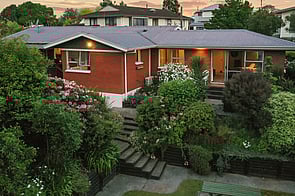 SOLD - 36a Houchens Rd, Glenview$1,065,000