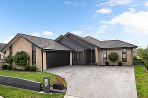 SOLD - 39 Helen June Ave, Flagstaff$1,366,000