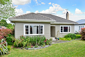 SOLD - 71 Dey St, Hamilton East$461,000