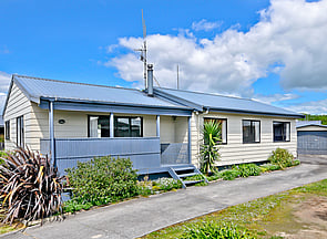 SOLD - 1047 Heaphy Tce, Fairfield $396,000