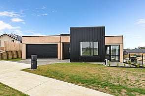 SOLD - 6 Inuwai St, Glenview$760,000