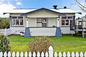 SOLD - 109 Albert St, Hamilton East$480,000