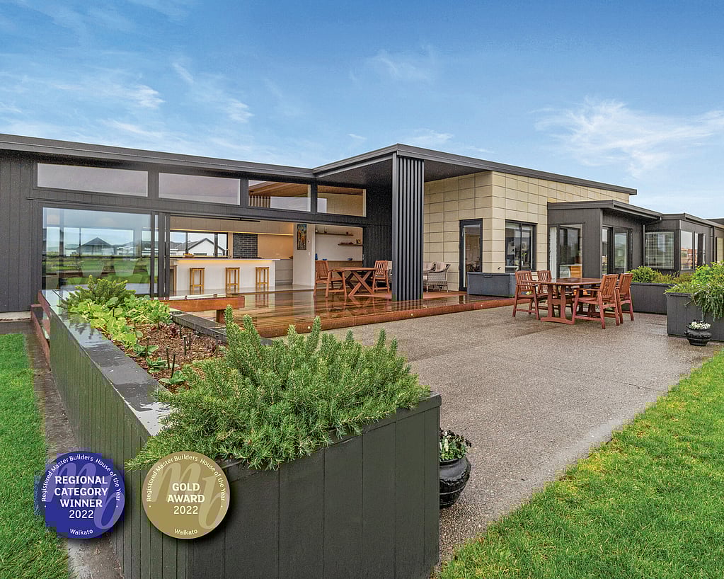 Exterior of Pukekura house with Regional Category Winner Award and Gold Award 2022