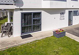 Harakeke Suite | Smith House Whanganui