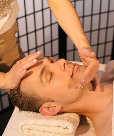 Kapiti has many massage therapists, masseurs, bodyworkers, reflexologists, spa and beauty therapists who will give you a deep sense of wellbeing and bliss. Book into today Paekakariki, Raumati, Paraparaumu, Waikanae, Otaki, Te Horo