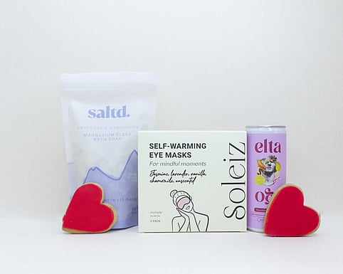 NZ BATH SALTS, FACE MASK AND A DRINK