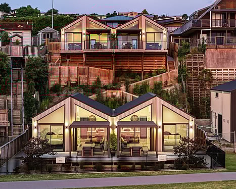 Lakeside accommodation in lake taupo, new zealand