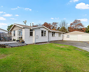 41 Oakfield Crescent - JULY 2020