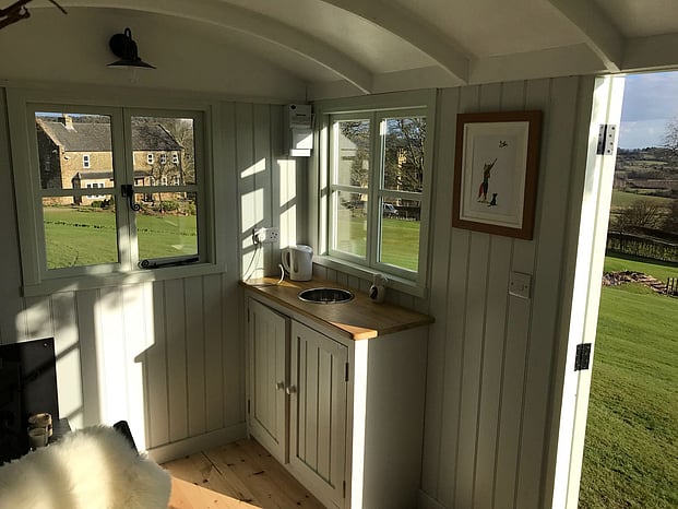 Framed Shooting Fox - the perfect addition to an English Shepherd's hut!