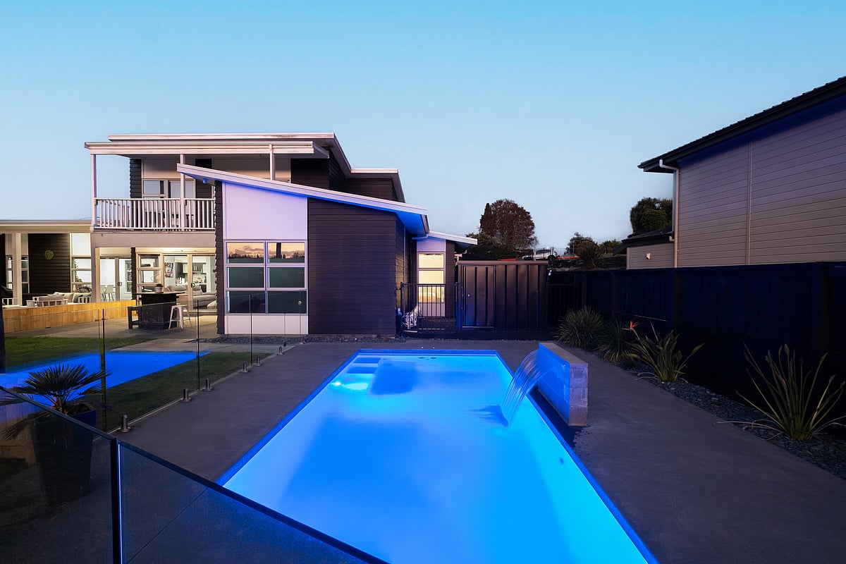 Projects | Elite Pools
