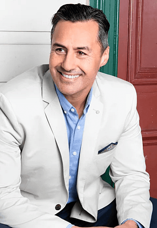 speakers NZ, New Zealand professional speaker, media personality