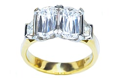 Trapezoid & Crisscut diamonds set in Platinum